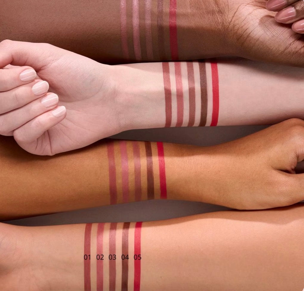 essence POUT line Soft Glide Lip Pencil