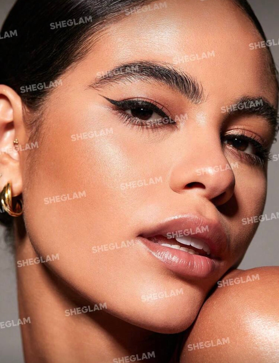 SHEGLAM wing it waterproof eyeliner duo 2in1