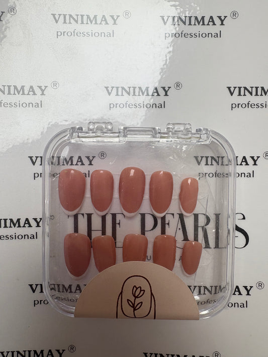 Press on Nails-French
